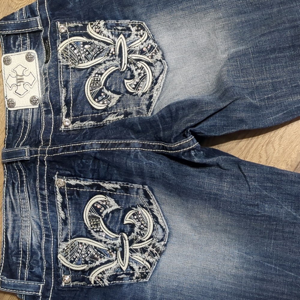 Miss Me Embellished Fleur Bootcut Dark Washed Jeans Size 32 - Picture 4 of 14